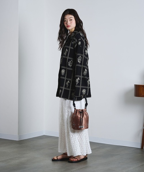 OUTDOOR PRODUCTS(アウトドアプロダクツ)の「(OUTDOOR PRODUCTS)STUDS DRAWSTRING BAG(ショルダーバッグ・レディース・ブラウン/ブラック・ONE SIZE)」の8枚目の写真