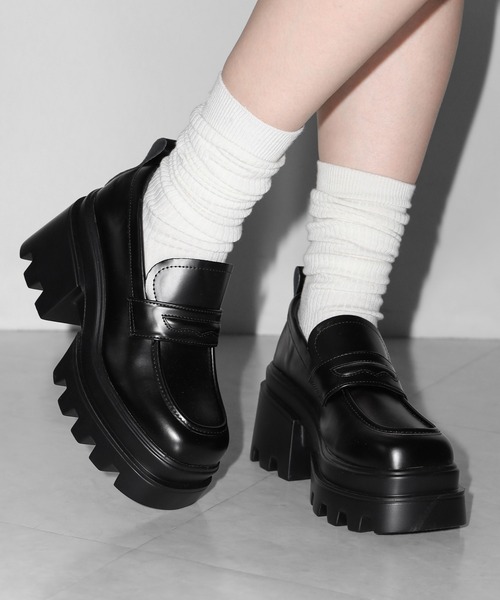 厚底チャンキーヒールコインローファー／platform chunky heel coin