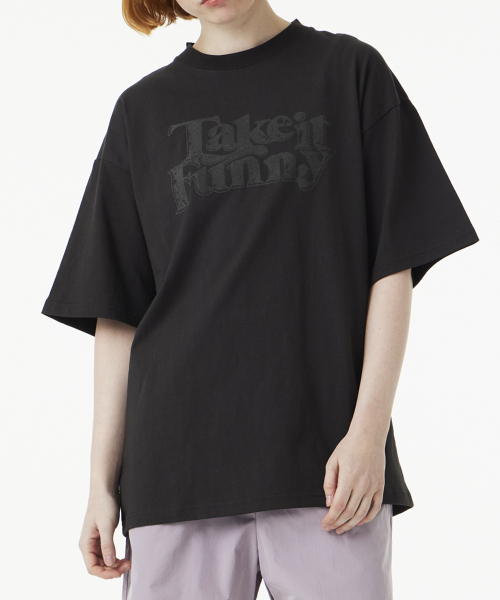 URBANAGE（アーバンエイジ）の「テイクイットファニー ヴィンテージ オーバー半袖_チャコール（Tシャツ/カットソー・レディース・その他・MEDIUM/LARGE）」の4枚目の写真
