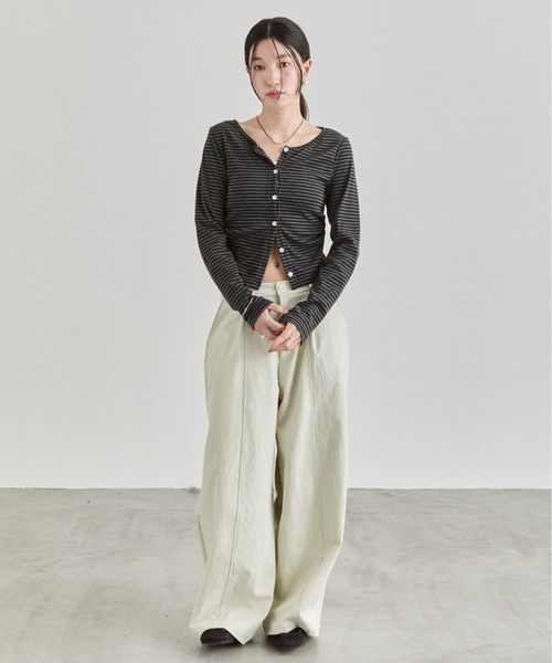 NUJOH（ヌゾ）の「Stripe Button Top / ボーダーボタンカットソートップス（Tシャツ/カットソー・レディース・ワイン/ブラック/ブラウン・FREE）」の22枚目の写真
