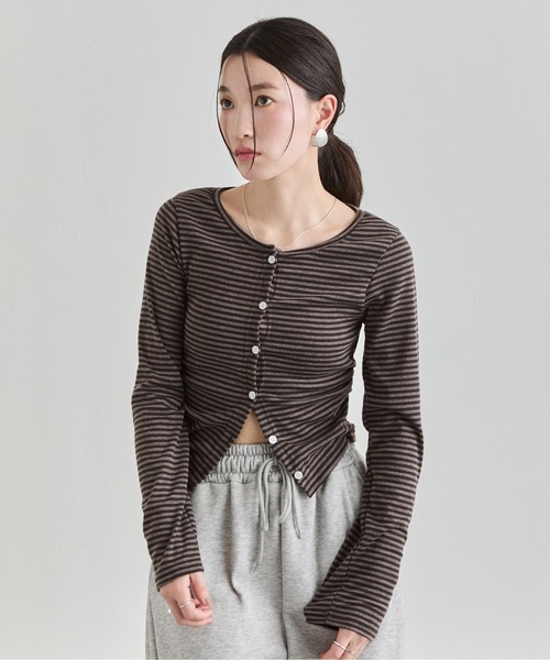 NUJOH（ヌゾ）の「Stripe Button Top / ボーダーボタンカットソートップス（Tシャツ/カットソー・レディース・ワイン/ブラック/ブラウン・FREE）」の8枚目の写真