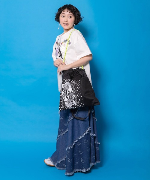 ScoLar（スカラー）の「661436：ハートの女王スカラーちゃん柄配色バッグ（ショルダーバッグ・レディース・ネイビー/グレー/ブラック・FREE）」の4枚目の写真