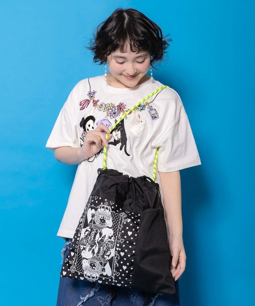 ScoLar（スカラー）の「661436：ハートの女王スカラーちゃん柄配色バッグ（ショルダーバッグ・レディース・ネイビー/グレー/ブラック・FREE）」の5枚目の写真