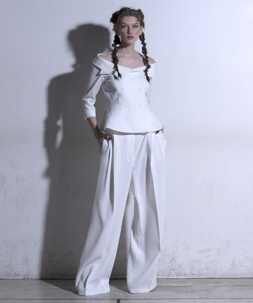 GREEDILOUS(グリディアス)の「ホワイトオフショルダージャケット(その他アウター・レディース・その他・S/M/L/XS)」の5枚目の写真