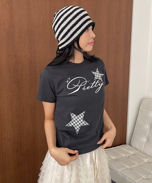 UNE MANSION(ユヌマンション)の「レタリングスターアップリケTシャツカットソー(Tシャツ/カットソー・レディース・ホワイト/チャコールグレー・FREE)」の22枚目の写真
