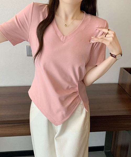 2ly2(トゥーリートゥー)の「Vネック サイドドレープトップス(Tシャツ/カットソー・レディース・ブルー/ピンク/ホワイト/ブラック・FREE)」の15枚目の写真