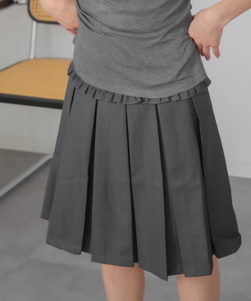 Chiina（チーナ）の「Chiina / ボックスプリーツ膝丈スカート（スカート・レディース・グレー/ホワイト/ブラック/ベージュ・SMALL/MEDIUM）」の20枚目の写真