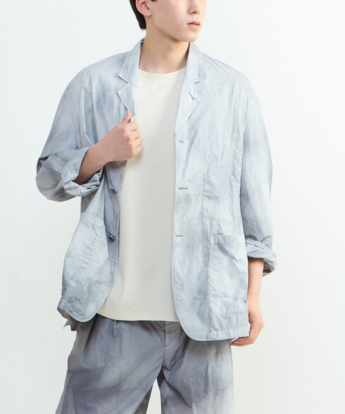 CONVERSE TOKYO(コンバーストウキョウ)の「TIE DYED NYLON TAILORED JACKET(テーラードジャケット・レディース・ブルー/ライトグレー/ブラック・MEDIUM/SMALL)」の1枚目の写真