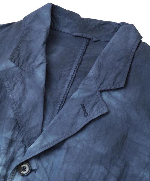 CONVERSE TOKYO(コンバーストウキョウ)の「TIE DYED NYLON TAILORED JACKET(テーラードジャケット・レディース・ブルー/ライトグレー/ブラック・MEDIUM/SMALL)」の12枚目の写真