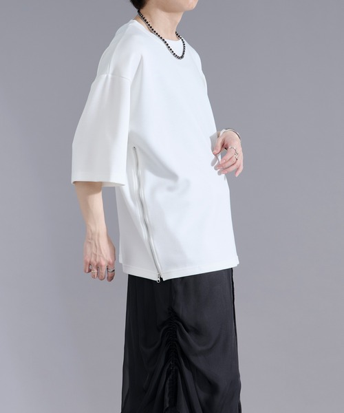 Ellno Loset(エルノロゼット)の「2wayサイドジップガラポンチTシャツ(Tシャツ/カットソー・メンズ・オフホワイト/ブラック・LARGE/MEDIUM/SMALL)」の5枚目の写真