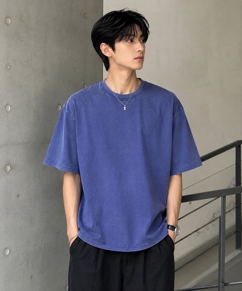 CREARE -LINO-（クレアーレリノ）の「ピグメントライクカラーオーバーTシャツ（Tシャツ/カットソー・メンズ・ブラック/グレー/ピンク/ブルー・MEDIUM/LARGE）」の3枚目の写真