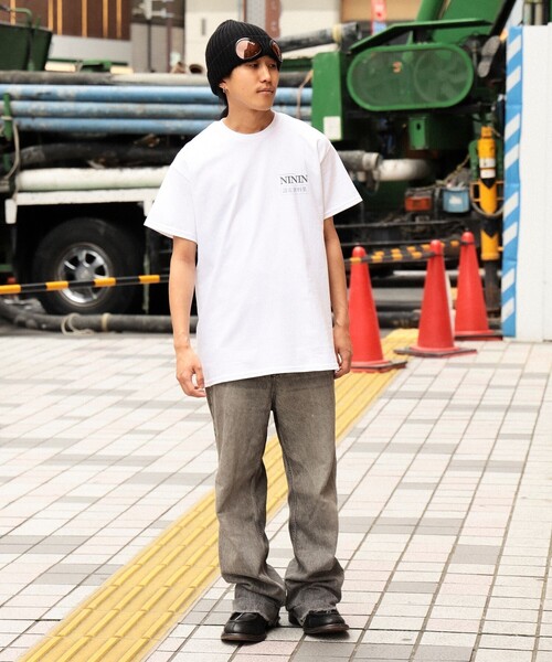 TOKYO CULTUART by BEAMS(トウキョウカルチャートバイビームス)の「水野健一郎 / NININ T-Shirt(Tシャツ/カットソー・レディース・チャコールグレー/ホワイト・SMALL/MEDIUM/LARGE/X-LARGE)」の6枚目の写真