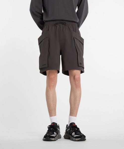 NEW BALANCE(ニューバランス)の「NB GREYショート8インチ(カーゴパンツ・メンズ・ベージュ/スミクロ/グリーン・X-LARGE/LARGE/MEDIUM/SMALL/XX-LARGE)」の2枚目の写真