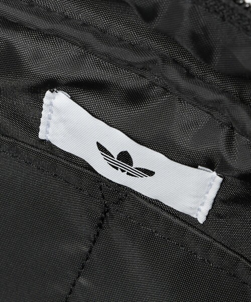 adidas Originals(アディダスオリジナルス)の「<adidas Originals>エアライナー エロンゲーテッド バッグ(ショルダーバッグ・レディース・ブラック・FREE)」の3枚目の写真