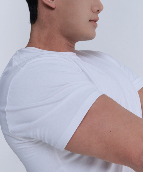 NINEZ（ナインゼット）の「シグネチャーコットンビッグマッスルフィットTシャツ (2color)（Tシャツ/カットソー・メンズ・ホワイト/ブラック・X-LARGE/2XL/LARGE）」の5枚目の写真