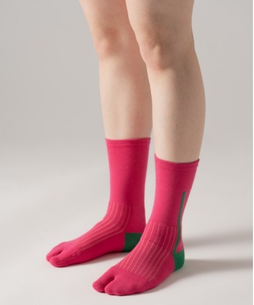 The Role design(ザロールデザイン)の「【 The Role design / ザ・ロールデザイン 】 SIDE LINE SOCKS WOMENS / サイドラインソックス ウィメンズ(ソックス/靴下・レディース・ダークブラウン/ピンク/マスタード・FREE)」の7枚目の写真