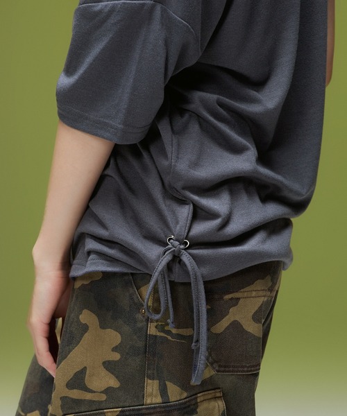 X-girl（エックスガール）の「RIBBONED HEM FADED LOGO S/S TEE（Tシャツ/カットソー・レディース・カモフラージュ/チャコール・ONE SIZE）」の14枚目の写真