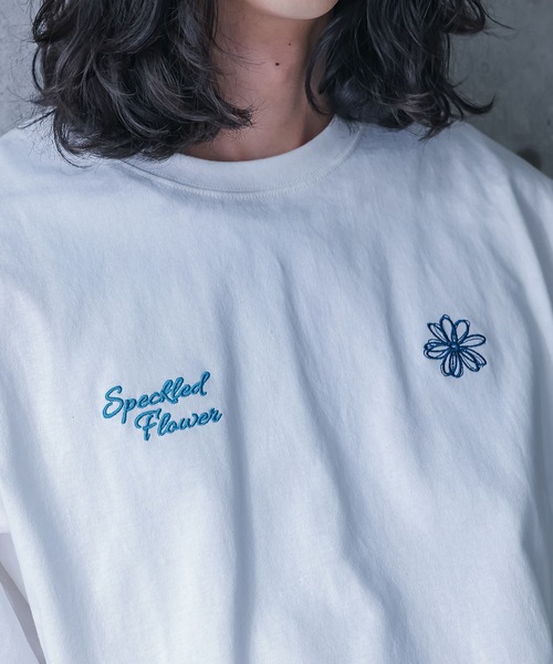 MDR(エムディアール)の「フラワー柄バックプリントクルーTシャツ(Tシャツ/カットソー・メンズ・オフホワイト/チャコール/ブラック・M/XL/L)」の9枚目の写真
