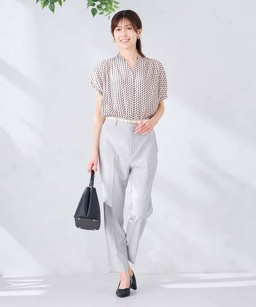 a.v.v(アーヴェヴェ)の「【接触冷感/イージーケア/UVカット/吸水速乾】サマーストレッチテーパードパンツ(その他パンツ・レディース・ネイビー/ベージュ/ライトグレー・36/34/38/42/40)」の17枚目の写真