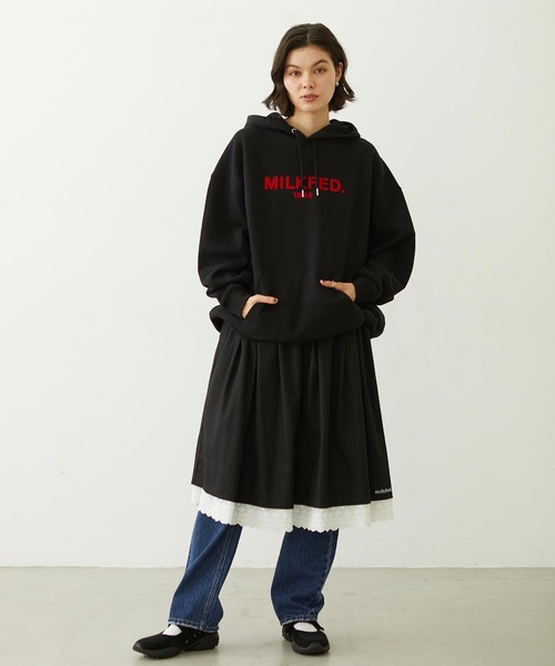 MILKFED.(ミルクフェド)の「STENCIL LOGO SWEAT HOODIE(パーカー・レディース・ブラウン/ブラック/オートミール・M/L)」の21枚目の写真