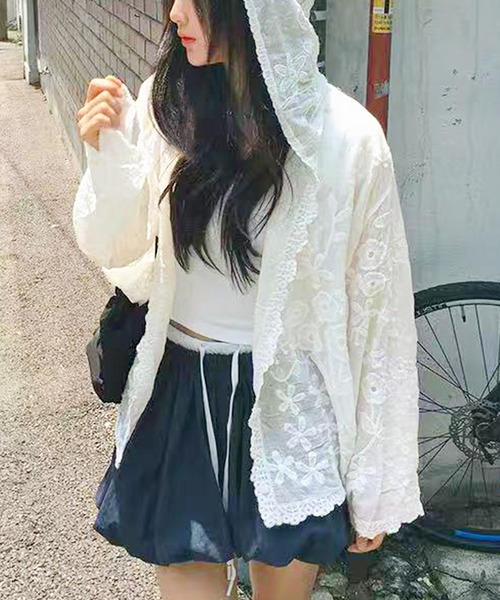 セール】【冷房・UV対策にも◎】花柄刺繍レースフード付きシャツ