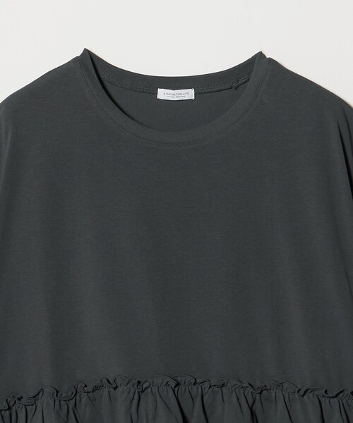 A DAY IN THE LIFE UNITED ARROWS(アデイインザライフユナイテッドアローズ)の「プレーティング ペプラムカットソー <A DAY IN THE LIFE>(Tシャツ/カットソー・レディース・ダークグレー/オフホワイト/ライム/その他1・FREE)」の18枚目の写真