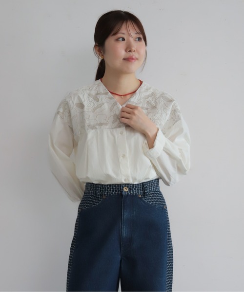 NOMBRE IMPAIR(ノンブルアンペール)の「インドコットン 金糸刺繍V開きブラウス(シャツ/ブラウス・レディース・ホワイト・FREE)」の5枚目の写真