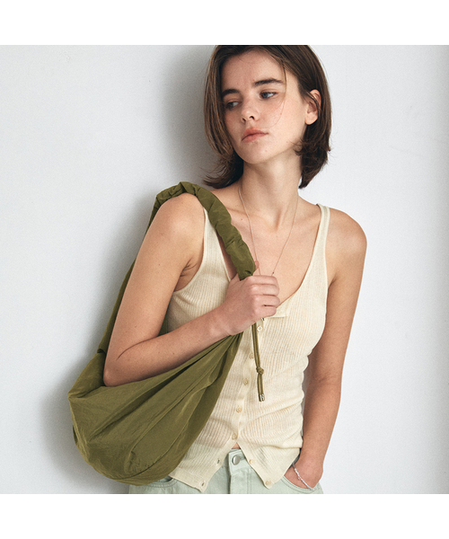 VANONE ATELIER(バノンアトリエ)の「B3022 スフレバッグ_オリーブ(ショルダーバッグ・レディース・オリーブ・ONE)」の1枚目の写真
