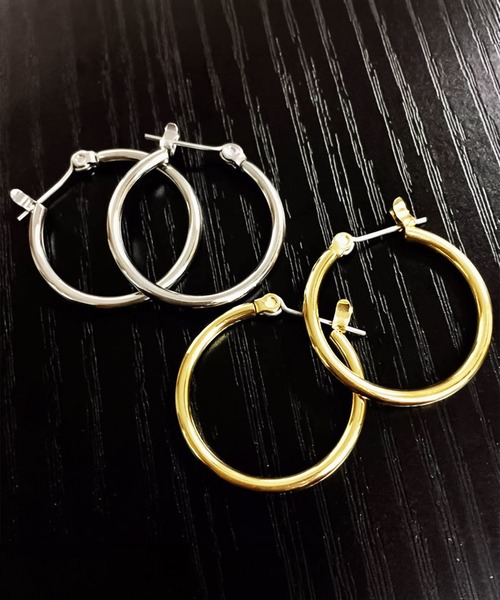 SBG(エスビー)の「SBG フープピアス silver925 両耳(ピアス(両耳用)・メンズ・ゴールド/シルバー・#16/#14)」の4枚目の写真