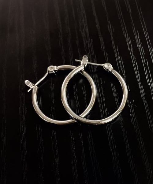 SBG(エスビー)の「SBG フープピアス silver925 両耳(ピアス(両耳用)・メンズ・ゴールド/シルバー・#16/#14)」の3枚目の写真
