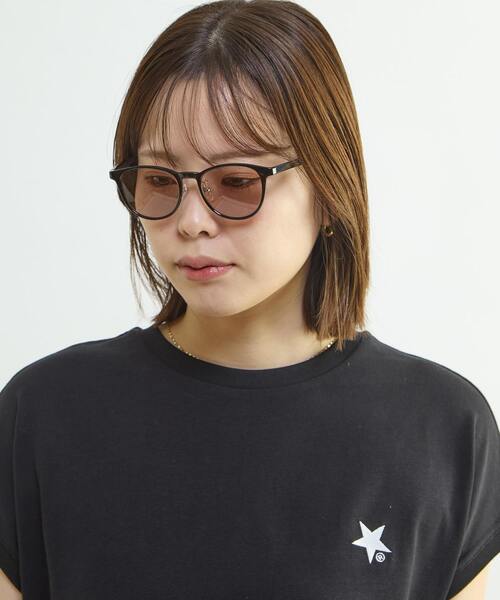CONVERSE TOKYO(コンバーストウキョウ)の「URBAN BOSTON SUNGLASSES(サングラス・レディース・ブラック/ブラウン・FREE)」の6枚目の写真
