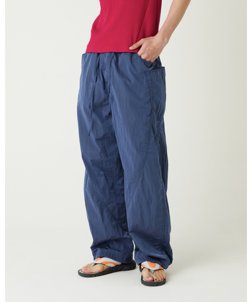 THEENDQUESTION(ジエンドクエスチョン)の「Puckering nylon pants / BLUE(その他パンツ・レディース・その他・1/2)」の11枚目の写真