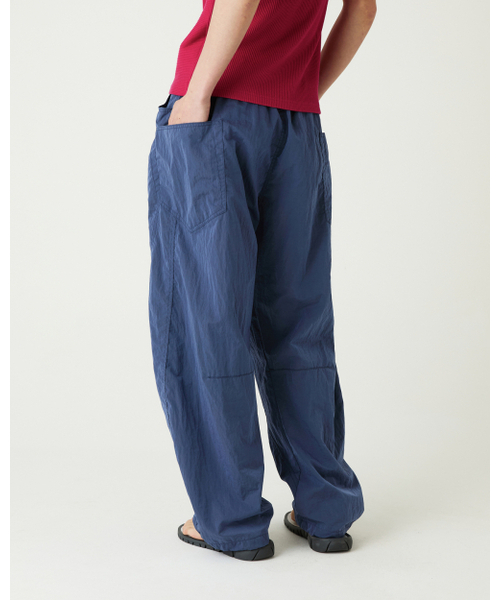 THEENDQUESTION(ジエンドクエスチョン)の「Puckering nylon pants / BLUE(その他パンツ・レディース・その他・1/2)」の12枚目の写真