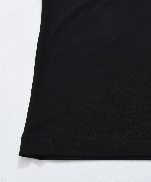 VIOLA(ヴィオラ)の「『VIOLA rumore/ヴィオラ ルモーレ』 PRINT ZIPポロシャツ(シャツ/ブラウス・メンズ・ブラック/レッド/ホワイト・L/XL/M)」の8枚目の写真