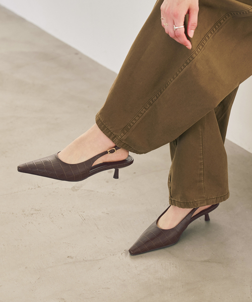 Spick & Span(スピックアンドスパン)の「Spick & Span バックスリングパンプス(パンプス・レディース・ブラウン・36/37/38)」の2枚目の写真