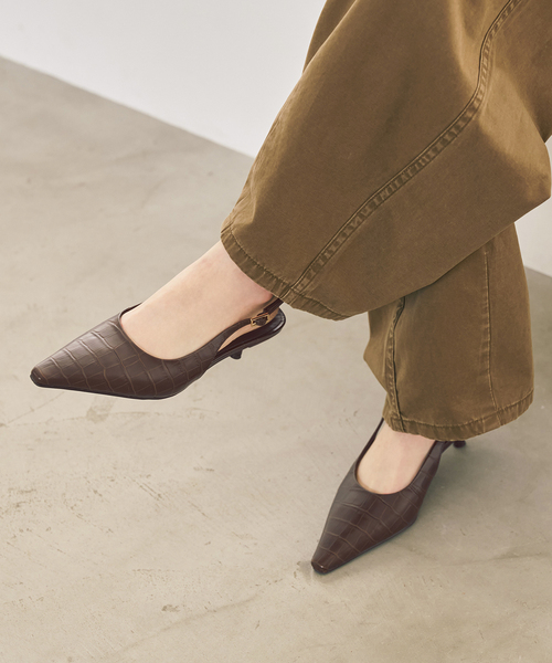 Spick & Span(スピックアンドスパン)の「Spick & Span バックスリングパンプス(パンプス・レディース・ブラウン・36/37/38)」の3枚目の写真
