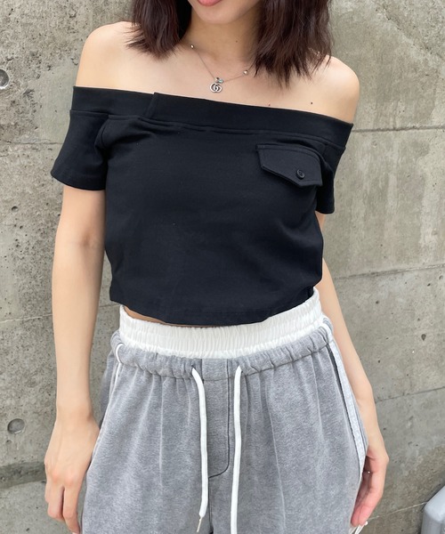 ROGER AND RAW（ロジャーアンドロウ）の「[カップ付き] オフショル半袖ショートトップス（Tシャツ/カットソー・レディース・ホワイト/ブラック/グレー/ライトカーキ・FREE）」の13枚目の写真