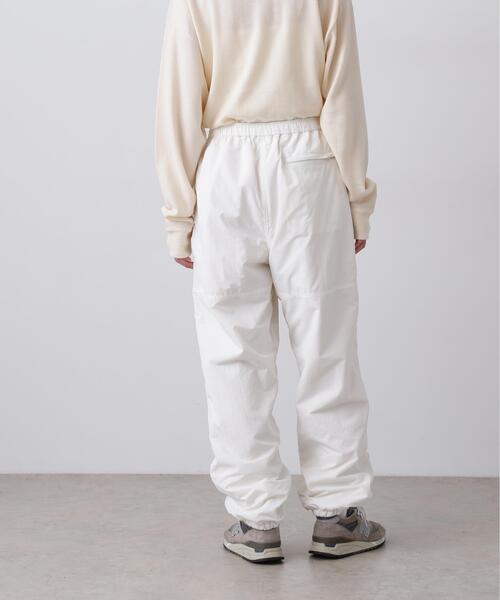 Y(ワイ)の「Y / RECYCLE NYLON MIX TAFFETA / RECYCLE POLYESTER FLEECE TROUSERS(その他パンツ・メンズ・ネイビー/ホワイト・LARGE/MEDIUM/SMALL)」の3枚目の写真
