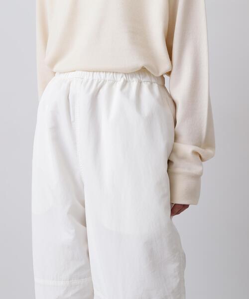 Y(ワイ)の「Y / RECYCLE NYLON MIX TAFFETA / RECYCLE POLYESTER FLEECE TROUSERS(その他パンツ・メンズ・ネイビー/ホワイト・LARGE/MEDIUM/SMALL)」の4枚目の写真
