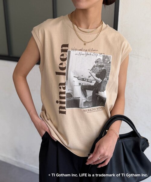 Chez toi(シェトワ)の「フォトTEE(Tシャツ/カットソー・レディース・ベージュ/ホワイト・FREE)」の2枚目の写真