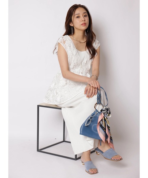 JUSGLITTY（ジャスグリッティー）の「シアーフルールブラウス（シャツ/ブラウス・レディース・ブラック/ホワイト・2/1）」の8枚目の写真