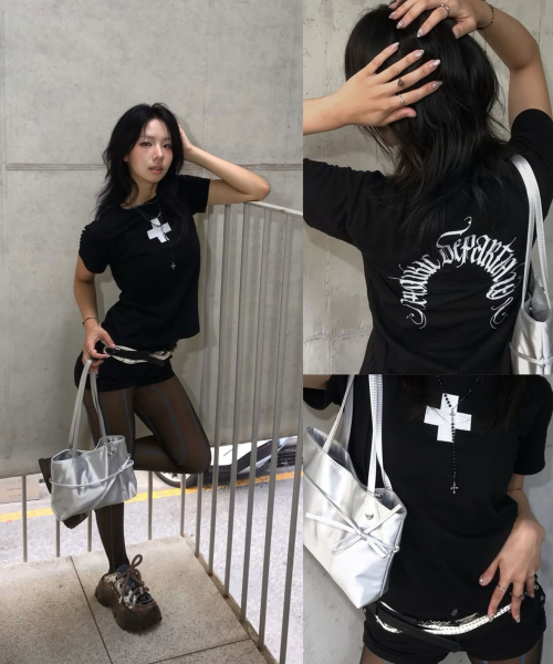 DURTの「PLUS CROP TEE (BLACK)(Tシャツ/カットソー・レディース・その他・OS)」の4枚目の写真