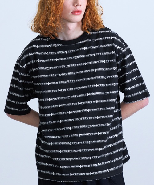 Revo.(レボ)の「Revo. クロスジャガード オールドイングリッシュ ボーダーTシャツ(Tシャツ/カットソー・メンズ・ホワイト/ブラック/ワイン・1/2)」の5枚目の写真