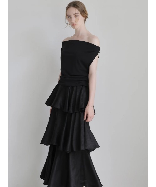 celon(セロン)の「fluid drape neck top(Tシャツ/カットソー・レディース・ブラック/アイボリー・FREE)」の1枚目の写真