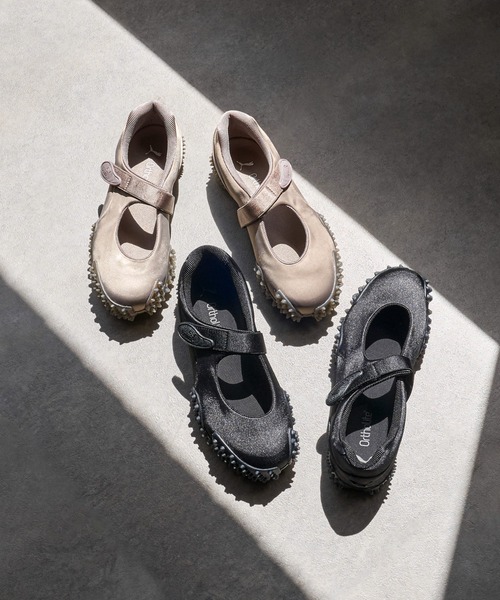 PUMA(プーマ)の「PUMA/MOSTRO FEY SATIN WNS(スニーカー・レディース・ブラック/グレー・23cm/24cm/25cm)」の3枚目の写真