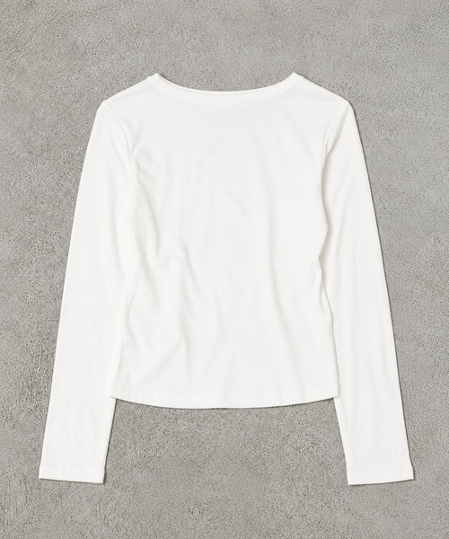SPINNS(スピンズ)の「長袖カットソー/スタッズ/ストリート女子(Tシャツ/カットソー・レディース・オフホワイト/ボルドー/カーキ/ブラック・ONESIZE)」の9枚目の写真