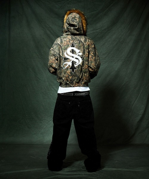 SUPPLIER(サプライヤー)の「ジップフーディ|Tree Camo Faux Fur Cross Zip Hoodie|SUPPLIER(パーカー・メンズ・ブラウン系カモフラージュ・MEDIUM/LARGE/X-LARGE/SMALL)」の11枚目の写真