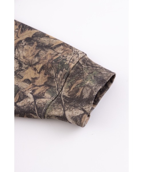 SUPPLIER(サプライヤー)の「ジップフーディ|Tree Camo Faux Fur Cross Zip Hoodie|SUPPLIER(パーカー・メンズ・ブラウン系カモフラージュ・MEDIUM/LARGE/X-LARGE/SMALL)」の3枚目の写真