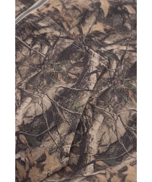 SUPPLIER(サプライヤー)の「ジップフーディ|Tree Camo Faux Fur Cross Zip Hoodie|SUPPLIER(パーカー・メンズ・ブラウン系カモフラージュ・MEDIUM/LARGE/X-LARGE/SMALL)」の2枚目の写真