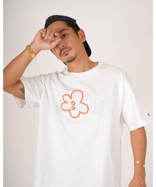 #Re:room（リルーム）の「ロゴビッグフラワープリントTシャツ（Tシャツ/カットソー・メンズ・ホワイト・S-M/M-L）」の3枚目の写真